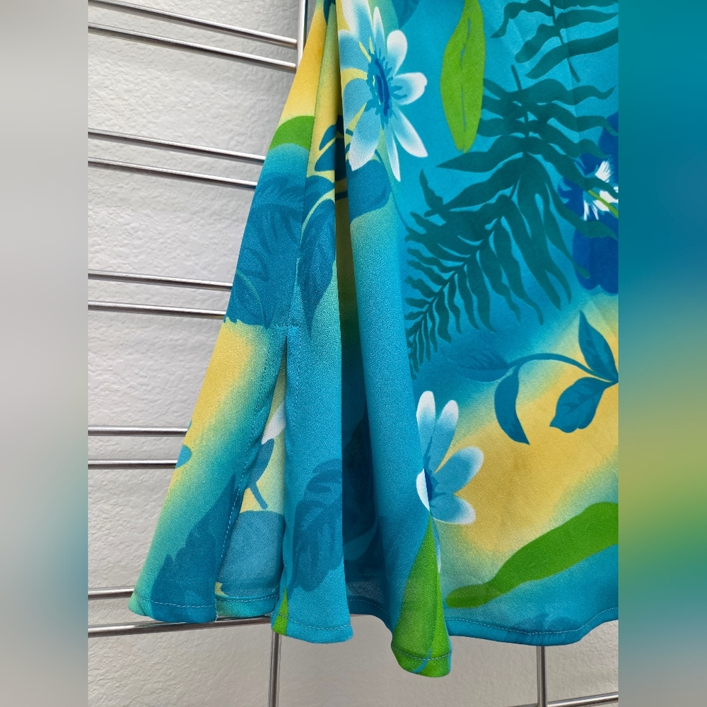 Tropical Top And Skirt - Picture 10 of 10